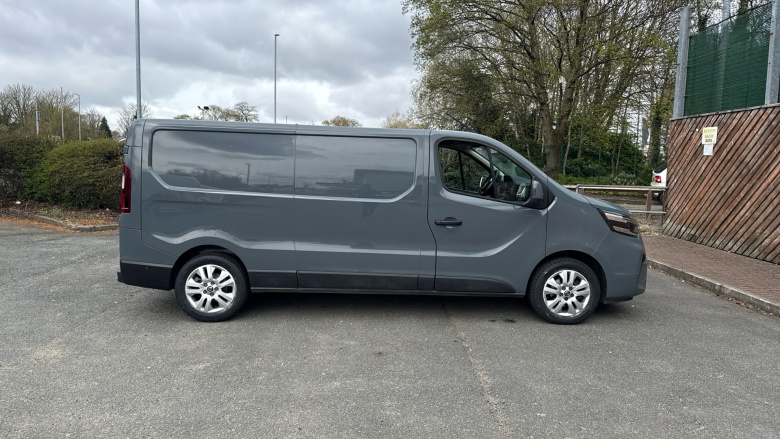 Nissan Primastar 30 L2 Diesel 2.0 dCi 110ps H1 Tekna Van